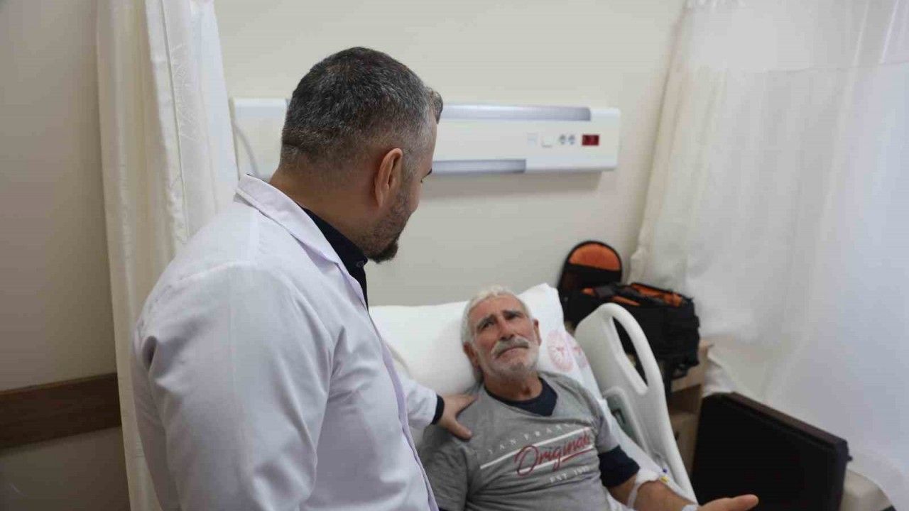 Kamyondan düşüp pelvis kemiği kırıldı, 2 saatlik ameliyatla sağlığına kavuştu