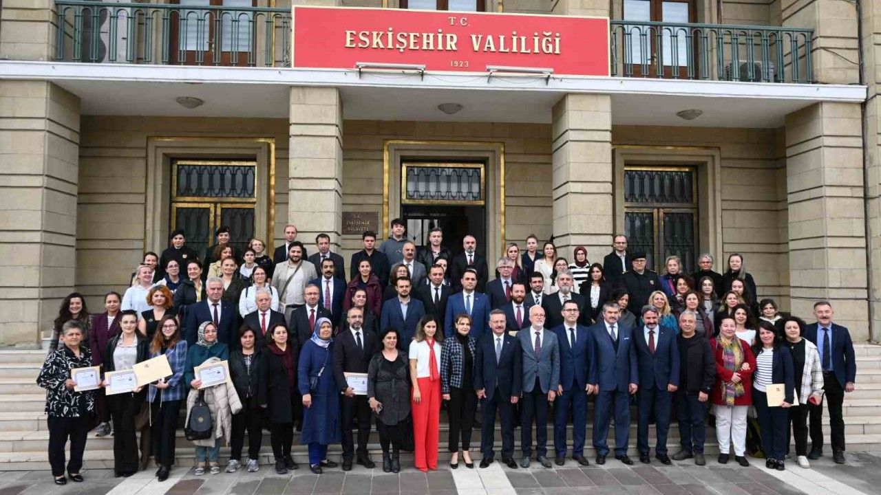 Kanserle mücadele eden kadınlar yaşadıkları zorlu süreci anlattı