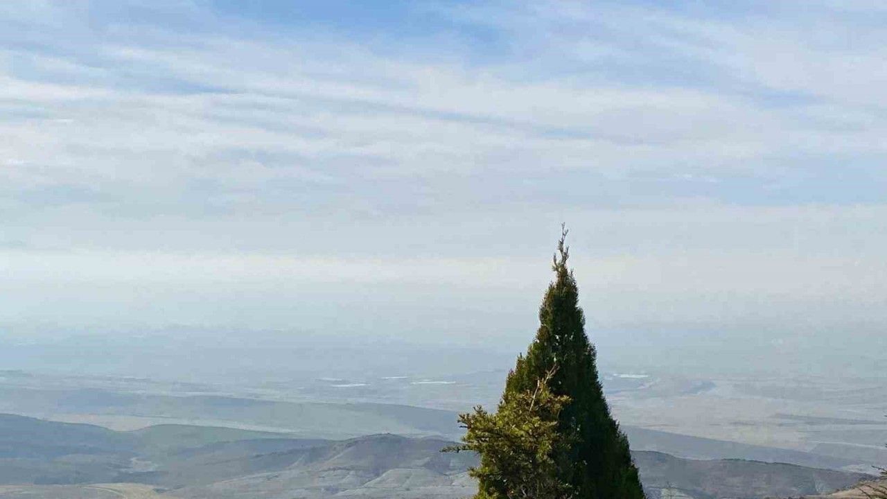 Simge noktası olan Duatepe’de sis görsel şölen oluşturdu