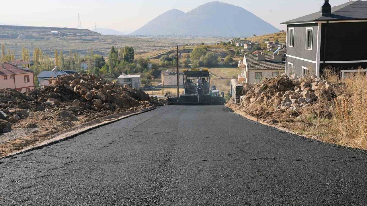 Talas'ın kırsalında asfalt atağı