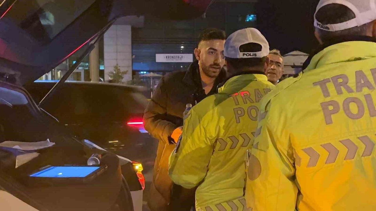 'Teşkilat mısınız' diyen alkollü sürücüye polisten anlamlı cevap: 'Polis teşkilatıyız'