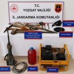 Kaçak kazıda çeşitli malzemeler ele geçirildi