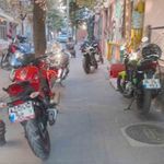 Kaldırımlar motosiklet otoparkına döndü