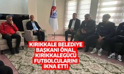 Kırıkkale Belediye Başkanı Önal, Kırıkkalegücü futbolcularını ikna etti
