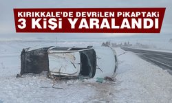 Kırıkkale'de devrilen pikaptaki 3 kişi yaralandı