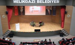 ’Mektep Melikgazi’de ilk konferans gerçekleştirildi