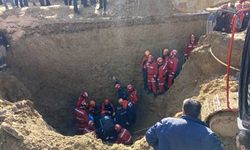 Ankara’da göçük altında kalan iki işçi hayatını kaybetti