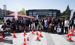 Engelli parkurunda empati yaptılar