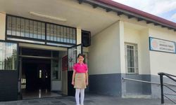 Minikler işaret diliyle şiir okudu