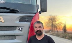 TIR devrildi: 2 ölü