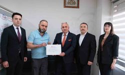 Vergi bilincine dikkat çeken oto elektrikçi ödüllendirildi