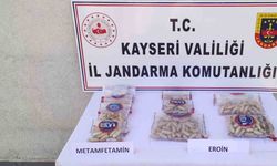 Mide ve bağırsaklarında 3 kilo uyuşturucuyla yakalandılar