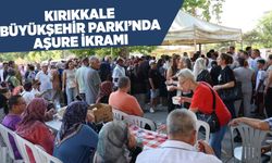 Kırıkkale Büyükşehir Parkı’nda aşure ikramı
