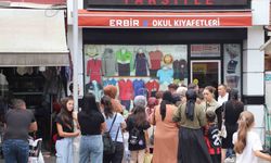 Çarşı’da okul kıyafetleri yoğunluğu