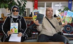 Görme engelli öğretmen 11’inci, kendi gibi görme engelli eşi ise ilk kitabını çıkardı