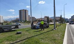 Otomobiller çarpıştı: 2 ölü, 2 yaralı