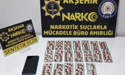 Sahte kimlikle yakalanan şahıstan uyuşturucu hap çıktı