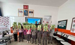 Toplum gönüllülerinden köy okuluna anlamlı ziyaret