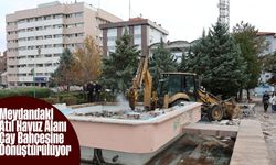 Kırıkkale Cumhuriyet Meydanı’ndaki Atıl Havuz Alanı Çay Bahçesine Dönüştürülüyor