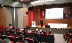 Afetlere karşı daha bilinçli olunması için Melikgazi personeline eğitim verildi