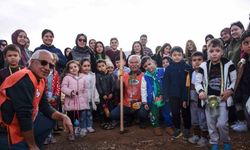 Fidanlar toprakla buluşturuldu