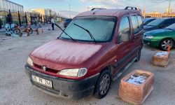 Hava sıcaklığı sıfır derecenin altına düştü, araçlar buzla kaplandı