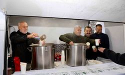 Yeni yılın ilk sabahında namazda buluştular