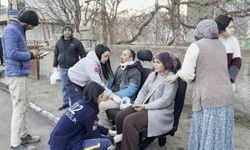 Kamyonet ile hafif ticari araç çarpıştı: 3 yaralı