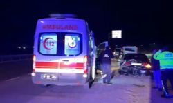 İki otomobil çarpıştı: 2 yaralı