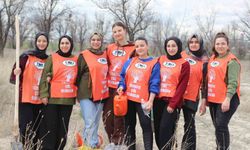 Karapınar'da erozyon sahasına fidan dikildi