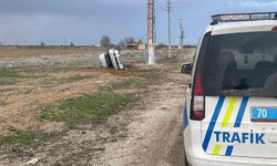 Otomobil devrildi: Araçtaki 5 kişi kazayı burnu bile kanamadan atlattı