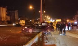 Tır ile otomobil çarpıştı: 2 yaralı