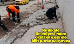 Kırıkkale Belediyesi’nden okul bahçesinde kilit parke çalışması
