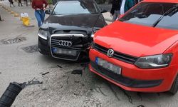 Ara sokaktaki kaza anı anbean kamerada