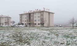 Başkentte kar ve karla karışık yağmur etkili oldu