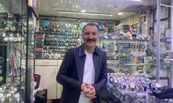 Bu ustalar saatleri yeniden ayarlıyor