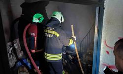 Metruk binada çıkan yangın kısa sürede söndürüldü