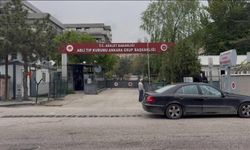 Kamyonun altında kalan 2 belediye işçisinin cenazeleri adli tıbba getirildi