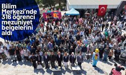 Kırıkkale Belediyesi Bilim Merkezi’nde Mezuniyet Coşkusu