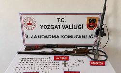 Tarihi eser nitelikli objeler ele geçirildi