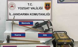 Kaçak kazı yapan 4 kişi yakalandı