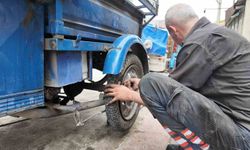 Üç tekerlekli motosikletler ustaların ellerinde yaşıyor
