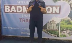 Veteranlar Türkiye Badminton Şampiyonası'nın 3'üncüsü Beypazarı'ndan