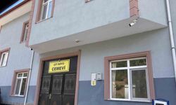 Bir araçta ölü bulunan şahıslar toprağa verildi