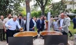 Önce bağbozumu ardından pekmezler kaynatıldı