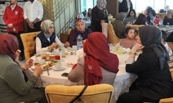 15 Temmuz şehitlerinin eşleri Ankara'da bir araya geldi