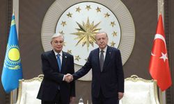Cumhurbaşkanı Erdoğan, Kazakistan Cumhurbaşkanı Tokayev'i törenle karşıladı