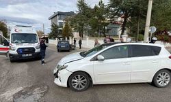 Karaman'da iki otomobil çarpıştı: 1 yaralı