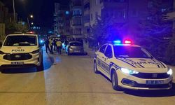 Karaman'da otomobil park halindeki araca çarptı: 1 yaralı