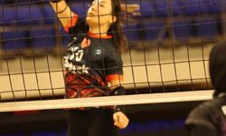 Niğde'de kadınlar voleybol turnuvasının şampiyon belli oldu